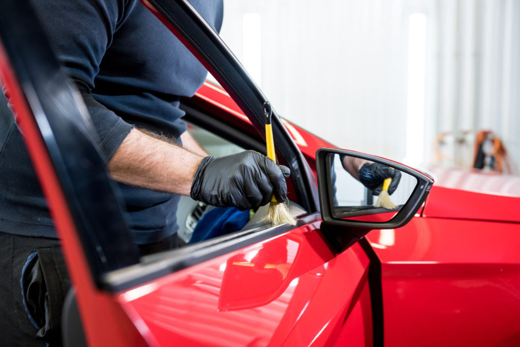 Jeśli jesteś entuzjastą samochodów, wiesz, że car detailing jest ważną częścią pielęgnacji i konserwacji Twojego pojazdu